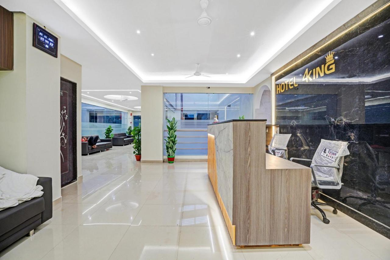 Collection O 83775 Hotel 4King Сурат Екстериор снимка